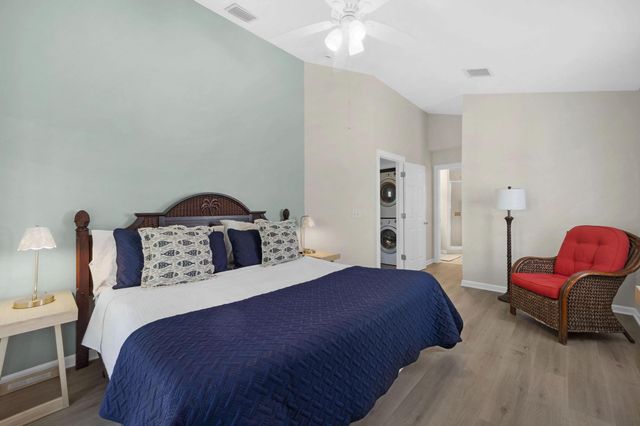 31 Coral Way, Stock Island, FL 33040