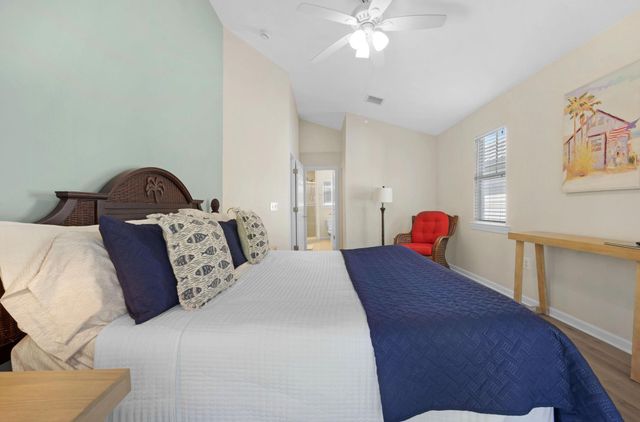 31 Coral Way, Stock Island, FL 33040