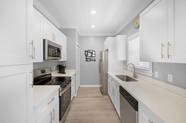 31 Coral Way, Stock Island, FL 33040