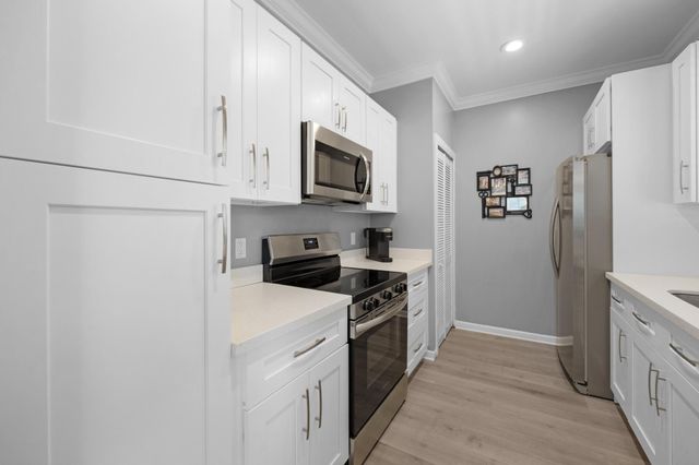 31 Coral Way, Stock Island, FL 33040