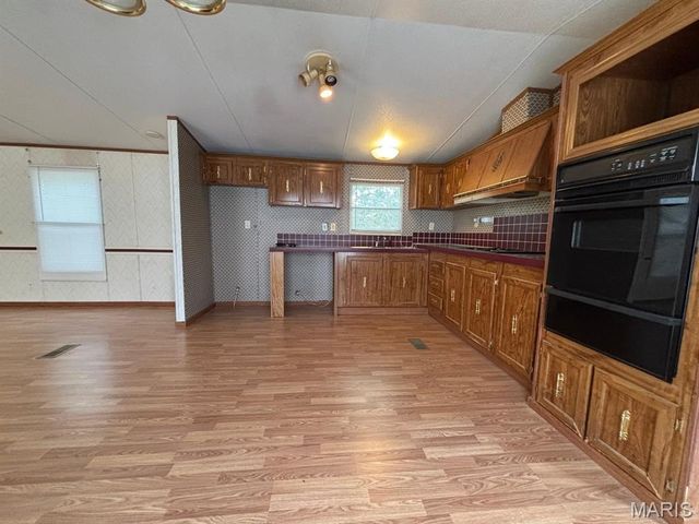 54043 Haden Place, New London, MO 63459