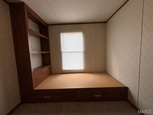 54043 Haden Place, New London, MO 63459