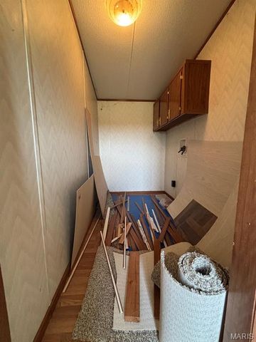 54043 Haden Place, New London, MO 63459