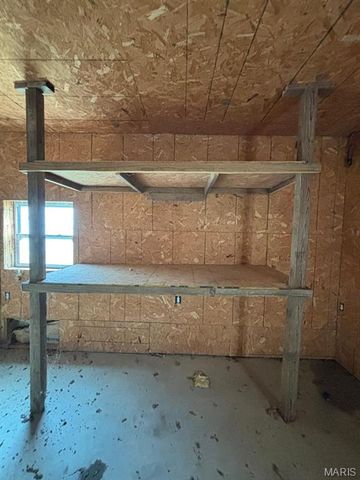 54043 Haden Place, New London, MO 63459