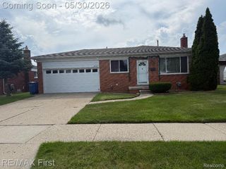 26615 Richard Drive, Warren, MI 48089