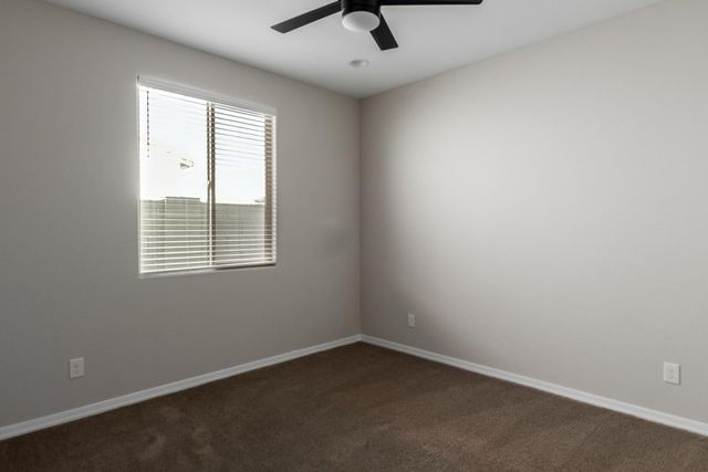 9027 W Missouri Avenue, Glendale, AZ 85305
