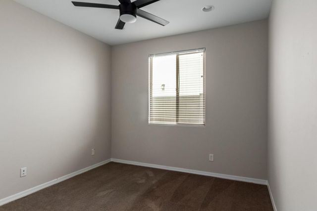 9027 W Missouri Avenue, Glendale, AZ 85305