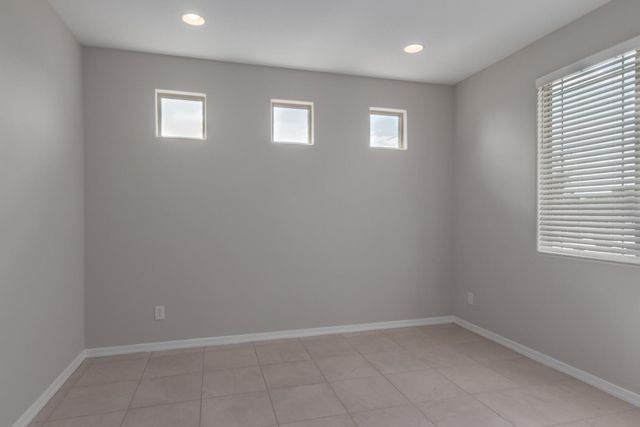 9027 W Missouri Avenue, Glendale, AZ 85305