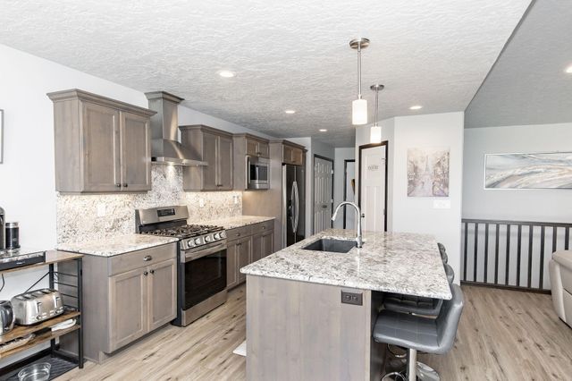 8853 Meadowlark Parkway, Horace, ND 58047
