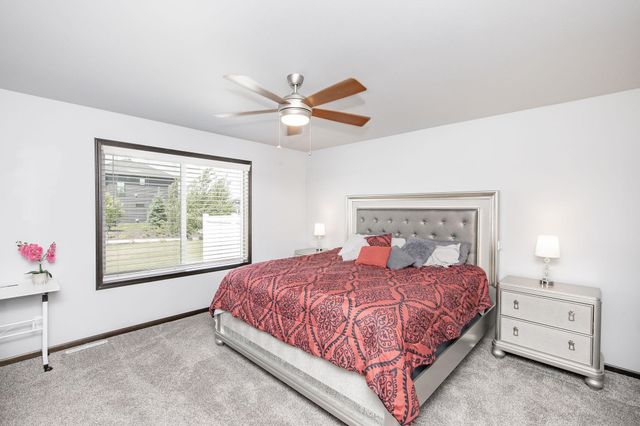 8853 Meadowlark Parkway, Horace, ND 58047