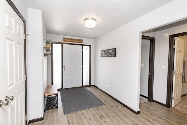 8853 Meadowlark Parkway, Horace, ND 58047