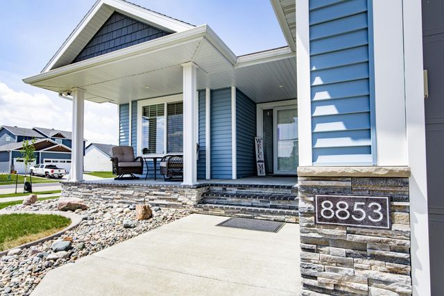 8853 Meadowlark Parkway, Horace, ND 58047