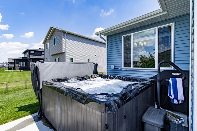8853 Meadowlark Parkway, Horace, ND 58047