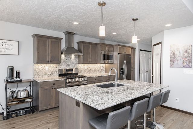 8853 Meadowlark Parkway, Horace, ND 58047