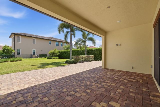 11760 Bayview Circle, Parkland, FL 33076
