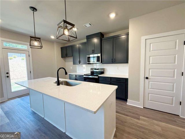 5704 Urban Village W, Tucker, GA 30084