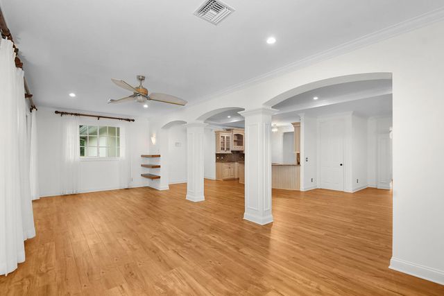 2 Castle Hill Way, Sewalls Point, FL 34996