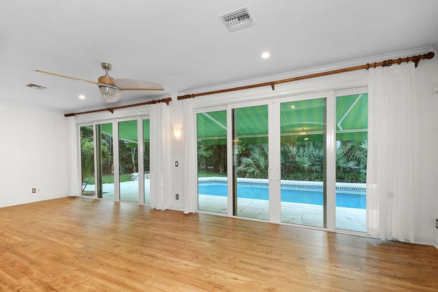 2 Castle Hill Way, Sewalls Point, FL 34996