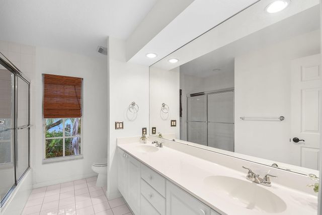 2 Castle Hill Way, Sewalls Point, FL 34996