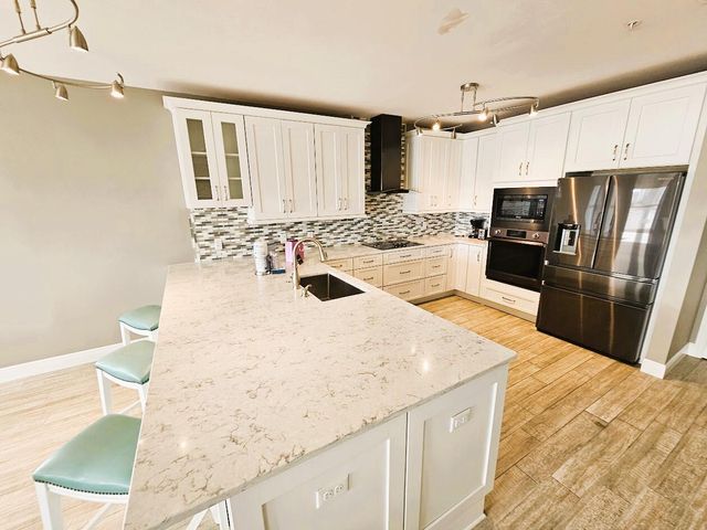 212 Harbor Boulevard 301, Destin, FL 32541