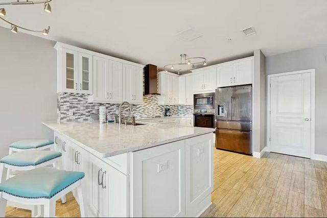 212 Harbor Boulevard 301, Destin, FL 32541