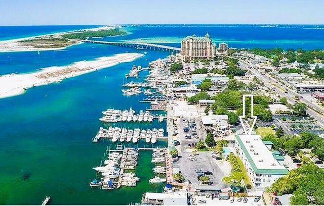 212 Harbor Boulevard 301, Destin, FL 32541