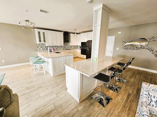 212 Harbor Boulevard 301, Destin, FL 32541