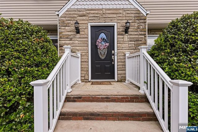 71 Prospect Avenue, New Milford, NJ 07646
