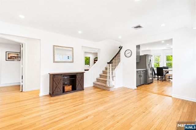 71 Prospect Avenue, New Milford, NJ 07646