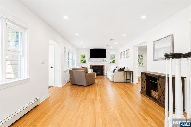 71 Prospect Avenue, New Milford, NJ 07646