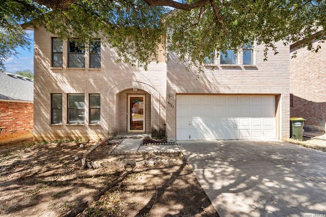 8507 Park Olympia, Universal City, TX 78148