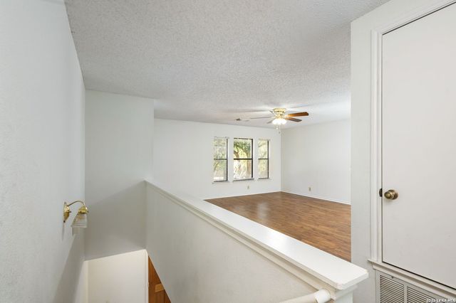 8507 Park Olympia, Universal City, TX 78148