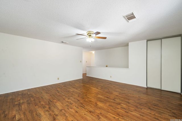 8507 Park Olympia, Universal City, TX 78148
