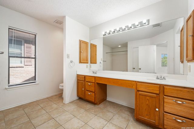 8507 Park Olympia, Universal City, TX 78148