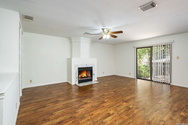 8507 Park Olympia, Universal City, TX 78148