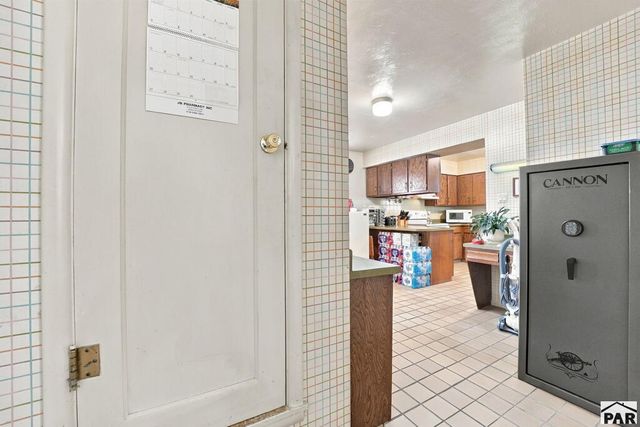 411 Kenwood Dr, Pueblo, CO 81004