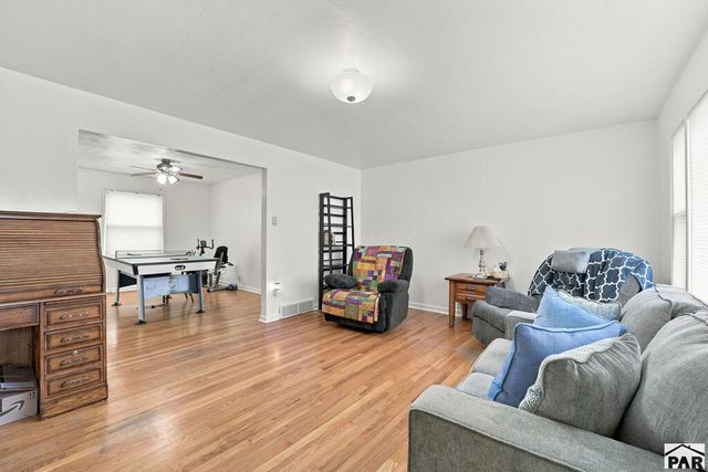 411 Kenwood Dr, Pueblo, CO 81004