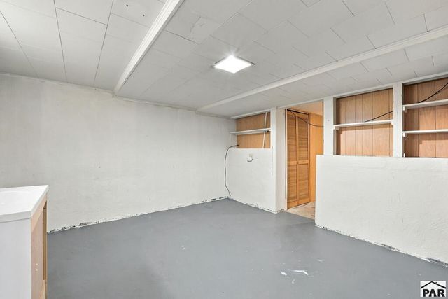 411 Kenwood Dr, Pueblo, CO 81004