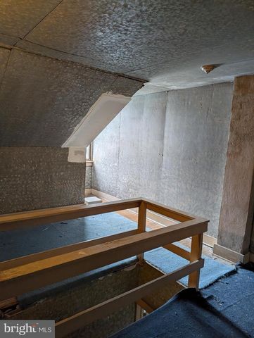 438 W 6TH ST, Mount Carmel, PA 17851