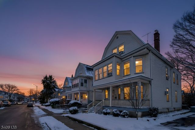 54 Riggs Pl, West Orange Twp., NJ 07052