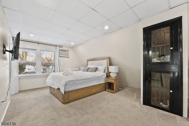 54 Riggs Pl, West Orange Twp., NJ 07052