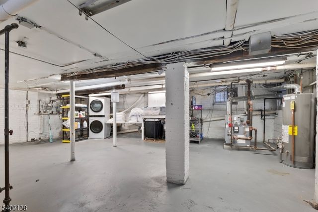 54 Riggs Pl, West Orange Twp., NJ 07052