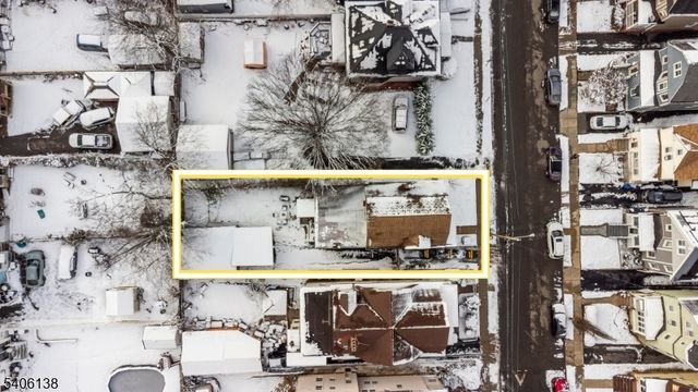 54 Riggs Pl, West Orange Twp., NJ 07052