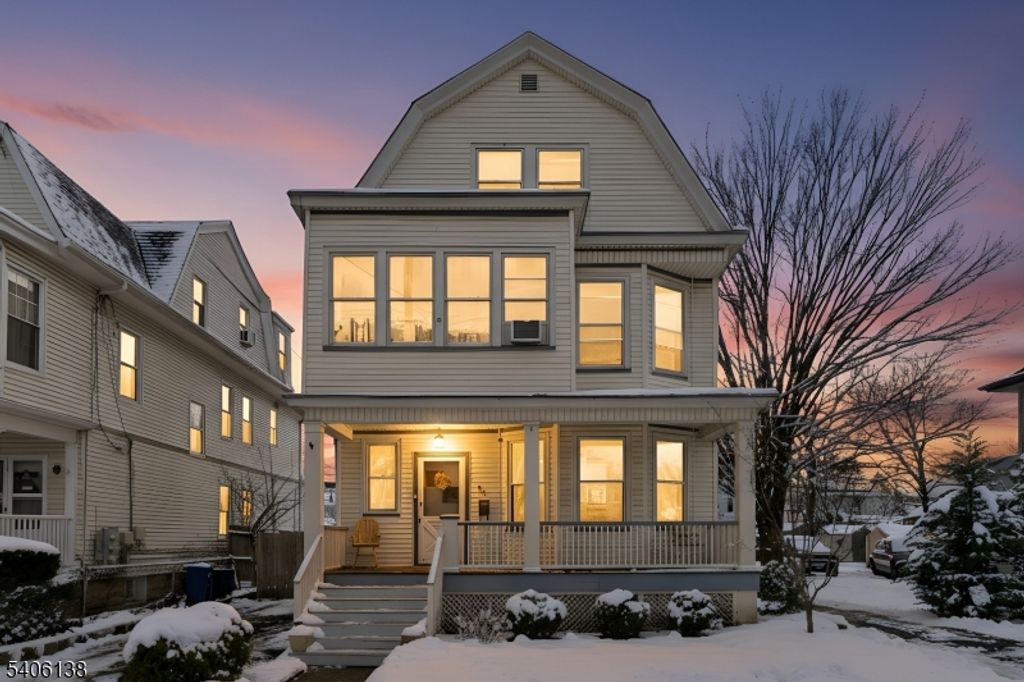 54 Riggs Pl, West Orange Twp., NJ 07052