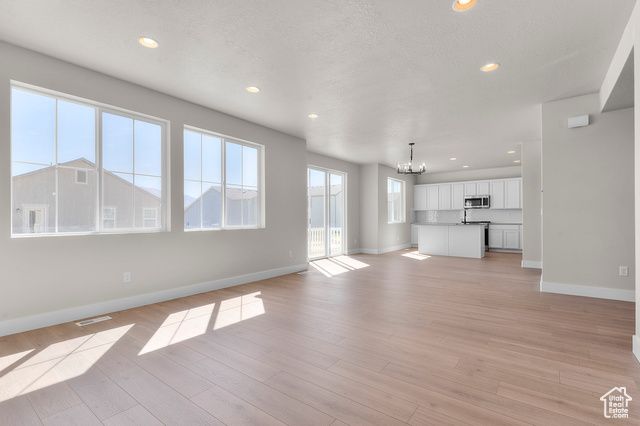 6806 N DESERT CRK, Eagle Mountain, UT 84005