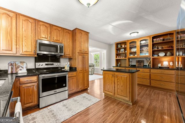 128 Logans Trail, Cleveland, GA 30528