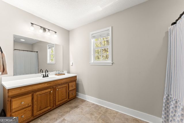 128 Logans Trail, Cleveland, GA 30528
