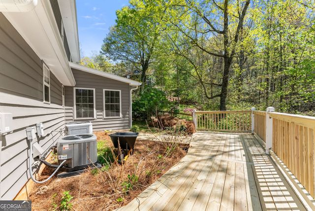 128 Logans Trail, Cleveland, GA 30528