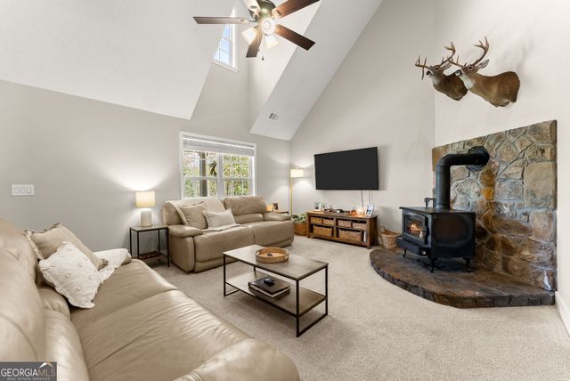 128 Logans Trail, Cleveland, GA 30528