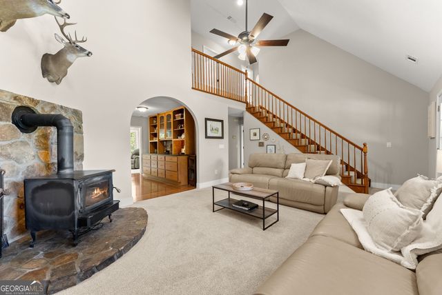 128 Logans Trail, Cleveland, GA 30528
